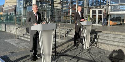Mark Drakeford (Welsh First Minister, Labour) and Adam Price (Plaid leader) unveil the deal.
