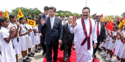 Chinese president Xi Xinping and Sri Lankan president Mahinda Rajapaksa (now prime minister), in 2014. 